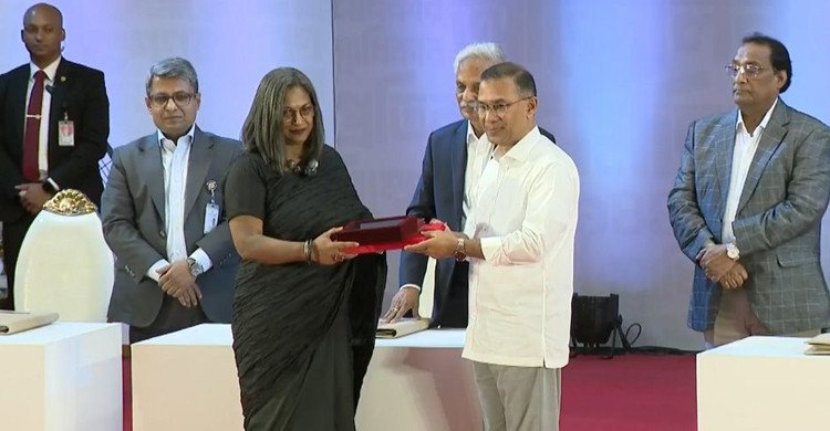 একুশে পদক-২০২৬ প্রদান করলেন প্রধানমন্ত্রী